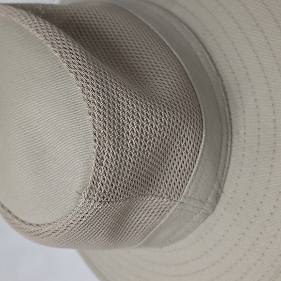 Tan Fedora Hat Never Worn - Picture 2 of 3